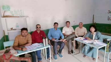 Photo of वार्ड पार्षद एवं विधायक प्रतिनिधि द्वारा वार्ड क्रमांक 22 एवं 23 में मतदाता सूची का निरीक्षण किया गया.