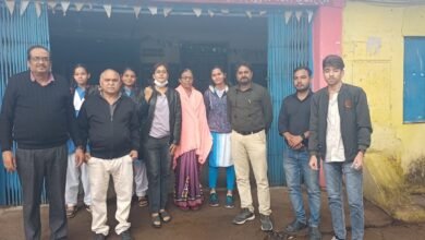 Photo of शासकीय कन्या उ.मा.शाला इटारसी में जिला स्तरीय दंत चिकित्सक टीम द्वारा छात्रों के दातों का परीक्षण किया गया.