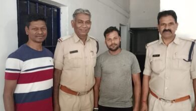Photo of सिटी पुलिस ने चेक बाउंस मामले में न्यायालय से फरार स्थाई वारंटी को गिरफ्तार किया.