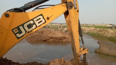 Photo of मरोड़ा एवं रजोन के बीच तवा नदी पर अस्थाई रपटा बना कर आने जाने वाले आम जन से अवैध वसूली की शिकायत पर जिला कलेक्टर के निर्देश पर पुलिस ने की कार्रवाई.