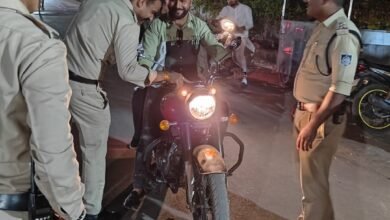 Photo of इटारसी थाना प्रभारी गौरव बुंदेला के नेतृत्व में वाहनों की सघन चेकिंग.