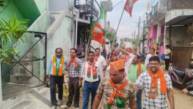 Photo of भाजपा के स्‍थापना दिवस पर भाजपा मंडल पुरानी इटारसी ने प्रारंभ किया जनसंपर्क,घर-घर पहुंचकर मांगा लोकसभा प्रत्‍याशी श्री दर्शन सिंह चौधरी के लिए समर्थन. 