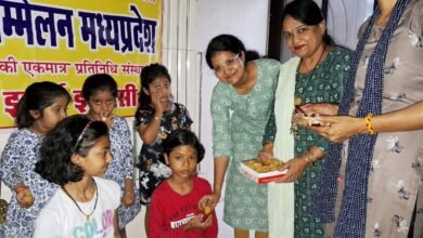 Photo of वैश्य महासम्मेलन मध्यप्रदेश महिला इकाई इटारसी ने वैश्य दिवस पर कन्यापूजन किया।