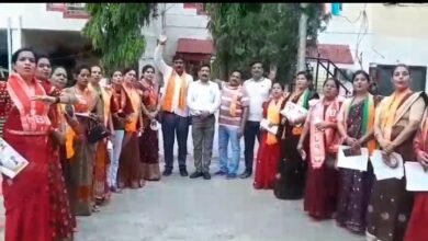 Photo of भारतीय जनता पार्टी महिला मोर्चा ने वार्ड नंबर 16 मे लोकसभा प्रत्याशी श्री दर्शन सिंह चौधरी के पक्ष में मतदान की अपील की