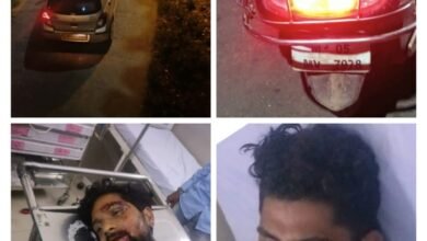 Photo of खबर सुबह-सुबह……. ओवर ब्रिज पीपल मोहल्ला चौराहा से दो व्यक्ति स्कूटी के साथ नीचे गिरे.