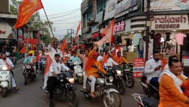 Photo of सर्व ब्राह्मण समाज द्वारा भगवान श्री परशुराम जयंती के अवसर पर धूमधाम से निकली पालकी यात्रा एवं युवा वाहन रैली
