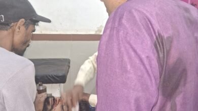 Photo of सड़क हादसे में घायल युवक के लिए फरिश्ता बने इटारसी के पत्रकार बसंत चौहान,बचाई जान.