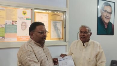 Photo of बिछड़ते परिवार को जोड़ने का माध्यम है परिवार परामर्श केंद्र,विगत माह में परिवार परामर्श केंद्र बंद होने के बाद प्रकरणों में सीधे एफ.आई.आर.होने लगी है.