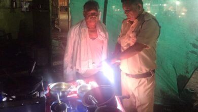 Photo of आबकरी विभाग नर्मदापुरम द्वारा अवैध रूप से मदिरा मिलने वाले के विरुद्ध कार्यवाही,2 प्रकरण कायम.