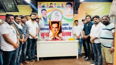 Photo of पूर्व प्रधानमंत्री स्व.राजीव गांधी की पुण्यतिथि पर युवा कांग्रेस द्वारा श्रद्धांजलि अर्पित की गई.