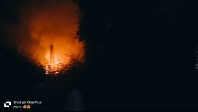 Photo of न्यू यार्ड में खाली प्लाट के कचरे में लगी आग समय पर आग पर पाया गया काबू.