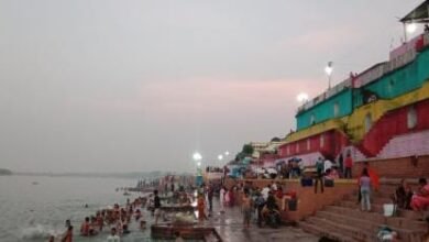 Photo of सेठानी घाट पर सैलानियों की लगी भीड़,शासन की चेतावनी नहीं आई काम,ना है डूबने का डर,नर्मदा  में जम के डुबकी लगा रहे लोग.
