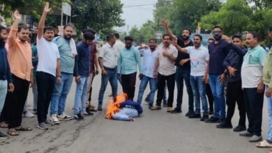 Photo of कांग्रेस आदिवासी प्रकोष्ठ ने किया राजस्थान के शिक्षा मंत्री का पुतला दहन.