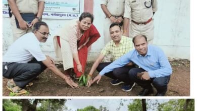 Photo of जिला न्यायालय परिसर नर्मदापुरम में वृहद वृक्षारोपण अभियान के अंतर्गत विशेष वृहद वृक्षारोपण कार्यक्रम एवं विधिक साक्षरता शिविर हुआ आयोजित.