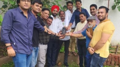 Photo of जन्म जयंती के अवसर पर भारतीय जनता पार्टी नगर मंडल द्वारा वार्ड नंबर 19 बूथ नंबर 187 पर स्वर्गीय श्यामा प्रसाद मुखर्जी के चित्र पर माल्यार्पण कर पुष्पांजलि अर्पित की.