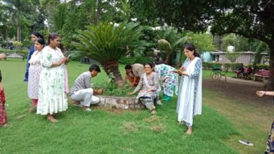 Photo of पतंजलि योग समिति द्वारा अटल पार्क में “एक पेड़ मां के नाम” अभियान के अंतर्गत पौधारोपण किया गया.