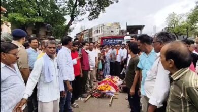 Photo of चाकूबाजी में घायल हुये युवक की उपचार के दौरान मौत।