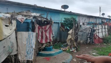 Photo of न्यास कॉलोनी स्थित साई की बगिया के पीछे अवैध बिजली से रोशन हो रहे कब्जे वाले आवास.