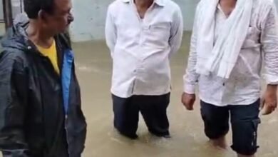 Photo of वार्ड नंबर 1 पुरानी इटारसी में सड़कों पर लबालब भरा बारिश का पानी.