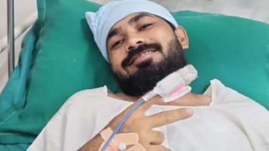 Photo of नर्मदा अपना अस्पताल में भर्ती सर्पमित्र अभिजीत यादव लगभग पूरी तरह स्वस्थ्य..