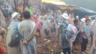 Photo of बारिश के बीच श्रद्धालुओं के बम भोले के जयकारों से गूंज रही है नागद्वारी की गुफा,दुर्गम रास्तों को पार करते हुए श्रद्धालु अपने इष्ट के दर्शन करने पहुंच रहे है.