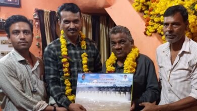 Photo of खेल शिक्षक भगवती प्रसाद चौरे का किया सम्मान. 