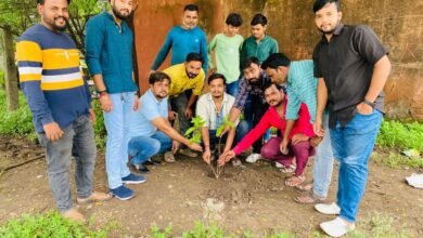 Photo of भारतीय युवक कांग्रेस के स्थापना दिवस पर पीपल मोहल्ला क्षेत्र में वृक्षारोपण किया गया