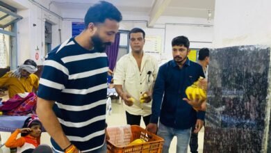 Photo of स्थापना दिवस पर युवा कांग्रेस ने किया फल वितरण.