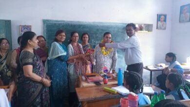 Photo of नवभारत साक्षरता अभियान के जिला ब्रांड एम्बेसडर डॉक्टर मयंक तोमर की उपस्थिति में पीएम श्री शासकीय कन्या हायर सेकेंडरी स्कूल सूरजगंज इटारसी मे समीक्षा बैठक संपन्न हुई.