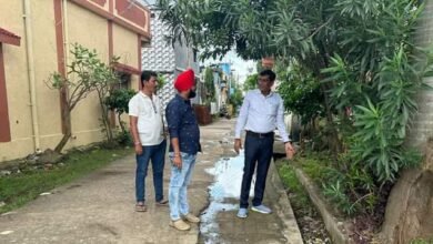 Photo of पार्षद प्रतिनिधि ने वार्ड क्रमांक 18 में आज सडक निर्माण का निरीक्षण किया।