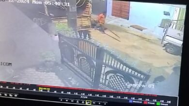 Photo of मालवीय गंज इलाके में पिछले एक सप्ताह से दो नवयुवक चोर सक्रिय होकर प्रतिदिन चोरी की वारदातों दे रहे को अंजाम .