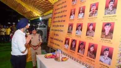 Photo of नर्मदापुरम पुलिस द्वारा “हर घर तिरंगा” अभियान के तहत एक शाम शहीदो के नाम कार्यक्रम का किया गया आयोजन.
