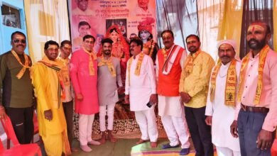 Photo of महाशिवरात्रि के पावन पर्व पर वंशकार समाज द्वारा भगवान शिव की विशाल शोभा यात्रा निकाली गई..