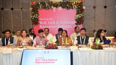 Photo of नगरपालिका अध्‍यक्ष पंकज चौरे ने समय पर बजट देने और उसे बढाने की मांग रखी – भोपाल में 16वें वित्‍त आयोग की अध्‍यक्षता में हुई बैठक में मंथन – प्रदेश की सभी नगरपालिका की ओर से नपाध्‍यक्ष पंकज चौरे ने रखी वित्‍त आयोग के सामने बात. 