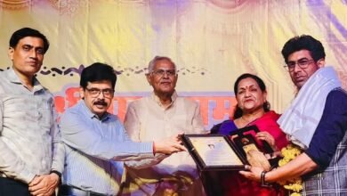 Photo of भगवान परशुराम जयंती के अवसर पर इटारसी में हुए कार्यक्रम में कॉमेडियन प्रकाश पगारे “विप्र शिरोमणि” सम्मान से हुए सम्मानित.