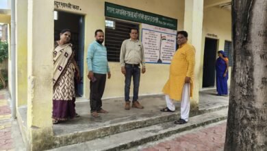 Photo of प्राथमिक विद्यालय का निरीक्षण – शीघ्र समाधान का दिया गया आश्वासन.