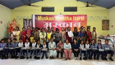 Photo of वर्धमान स्कूल के विद्यार्थियों ने मुस्कान संस्था के बच्चों संग बिताया समय, भेंट की स्कूल ड्रेस.