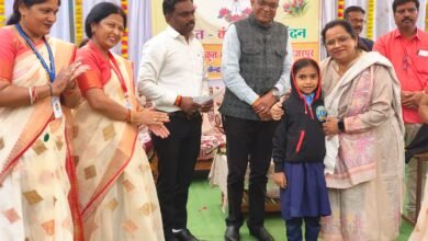 Photo of जीनियस प्लेनेट के संचालक ने वितरित की स्वेटर.