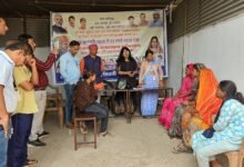 Photo of संकल्प से समाधान अभियान अंतर्गत वार्ड 13 में शिविर लगाकर हितग्राहियों को दिलाया लाभ।