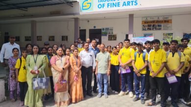 Photo of विश्व धरोहर दिवस के अवसर पर ऐ एस आई द्वारा विश्व धरोहर मंदिरों की छायाचित्र प्रदर्शनी का आयोजन भोजपुर में हुआ। रानी अवंती हायर सेकेंडरी स्कूल के विद्यार्थी हुए शामिल।