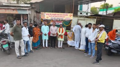 Photo of भारतीय संस्कृति के मूल भाव में सेवा ही परम धर्म माना गया _ धर्माचार्य पंडित संतोष शास्त्री, — वीरांगना शक्ति वाहिनी ने किया शीतल जल सेवा प्यायु का शुभारंभ. 