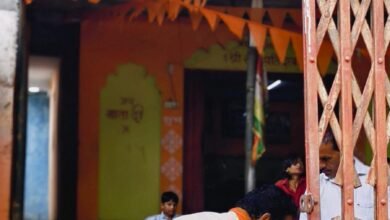 Photo of “सेवा ही धर्म” के संकल्प के साथ शुरू हुआ बजरंग दल का सेवा सप्ताह,की जा रही है मंदिरों एवं चबूतरों की साफ सफाई,5 जुलाई से 12 जुलाई तक चलेगा सेवा कार्यक्रम.